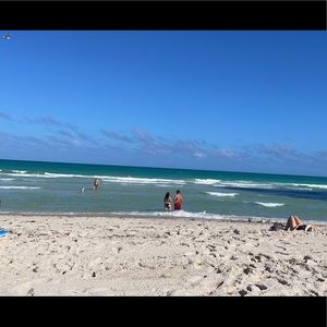 Meet your Posher, Adrian